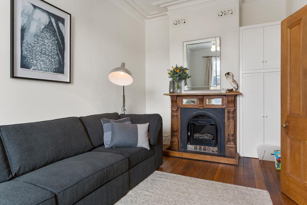 WEST NEST | Classic 3BR Hobart Terrace BEST Location, View, Close To City - thumb 13