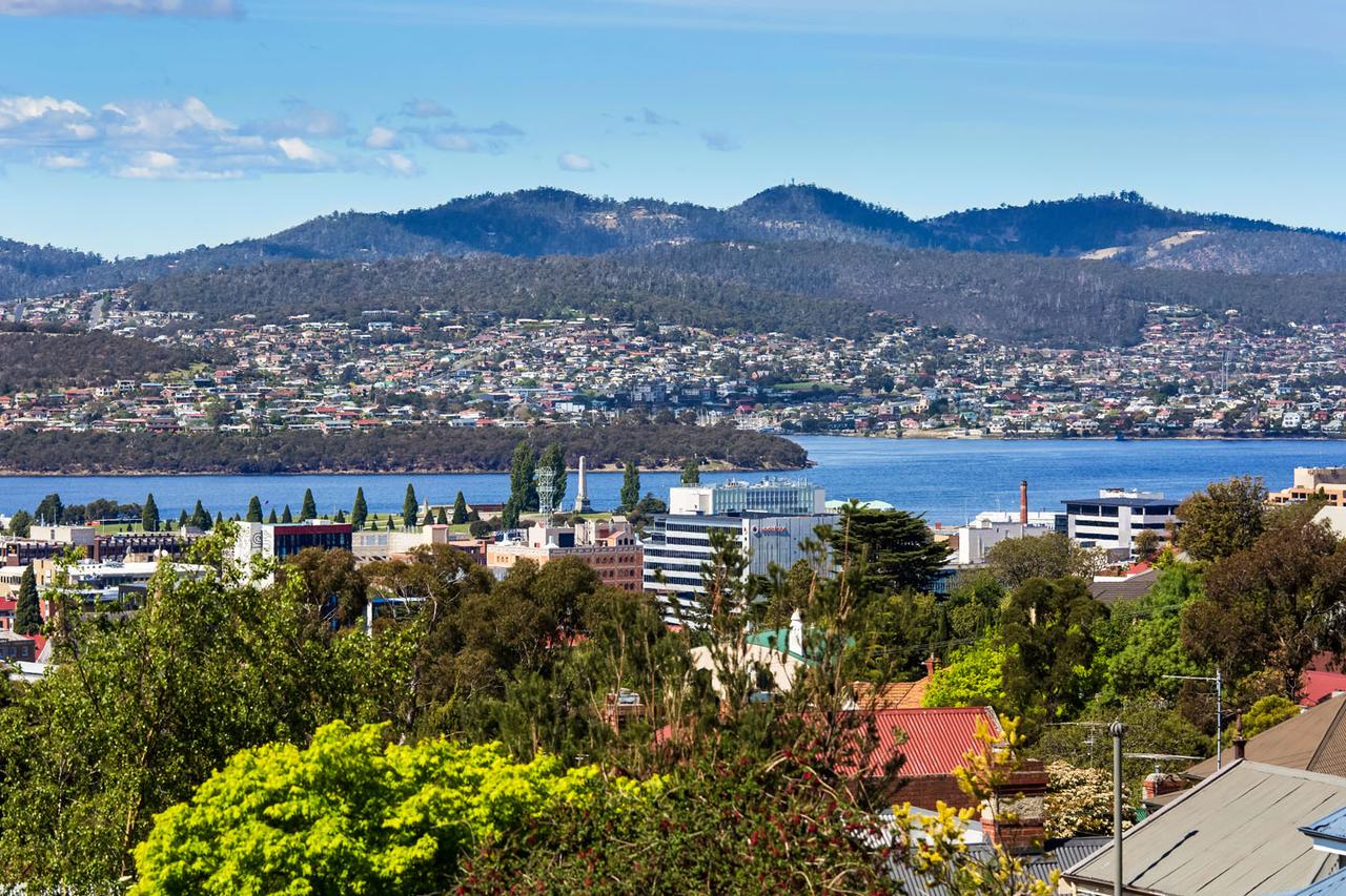 WEST NEST | Classic 3BR Hobart Terrace BEST Location, View, Close To City - thumb 1