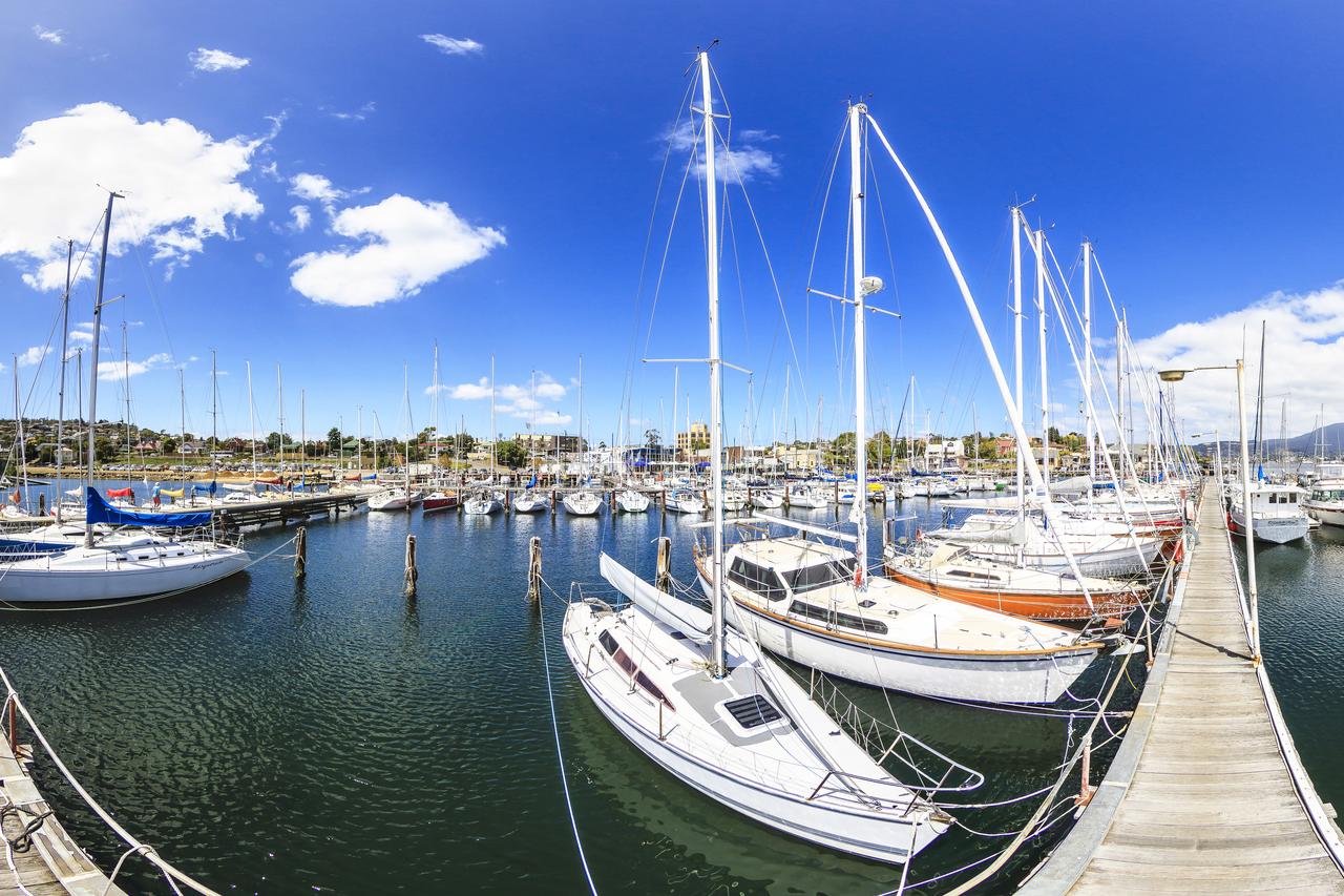 Bellerive Marina View Apartments No 28 - Redcliffe Tourism 24