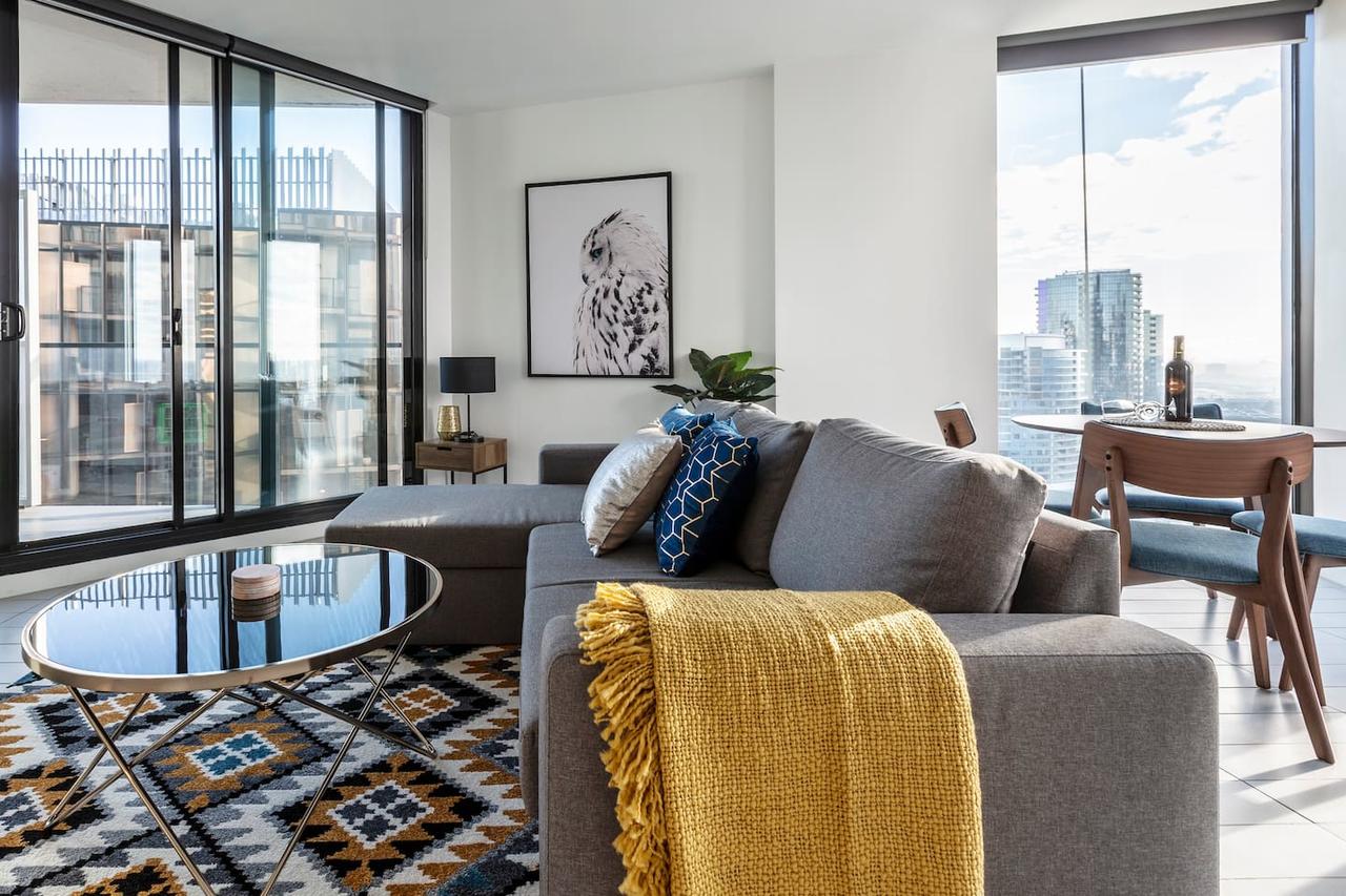 2Bedroom Apartment with Views in Docklands next to CBD  Marvel Stadium - Accommodation BNB