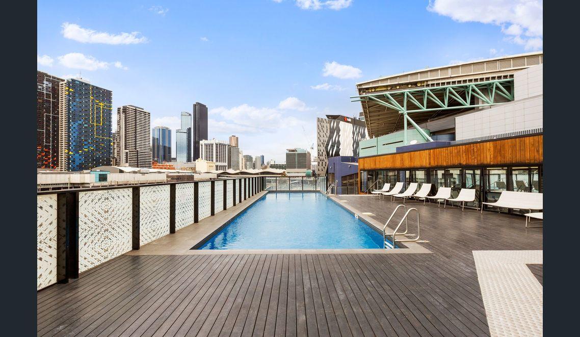 2Bedroom Apartment With Views In Docklands Next To CBD & Marvel Stadium - thumb 17