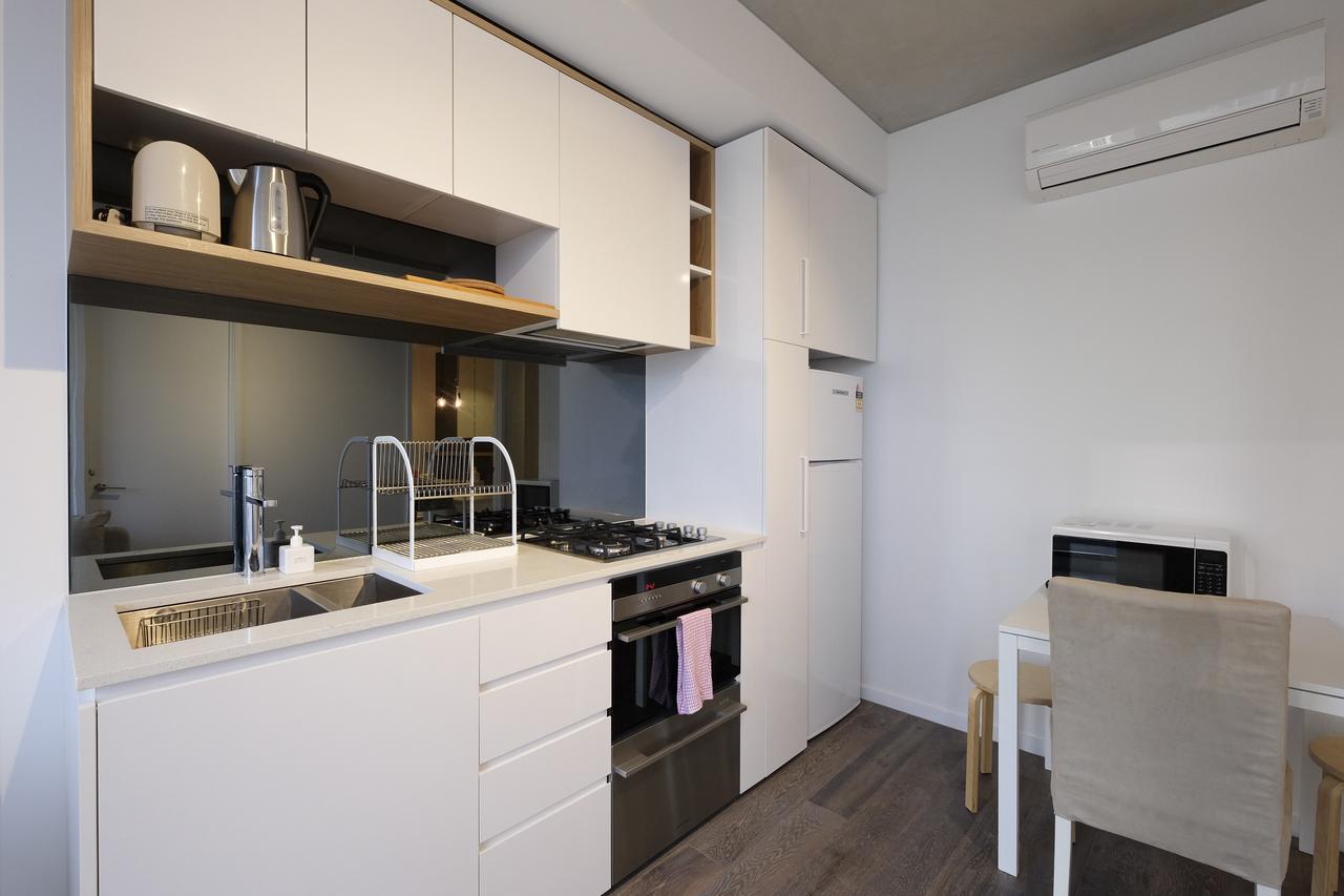 Mono Apartments On La Trobe Street - St Kilda Accommodation 18