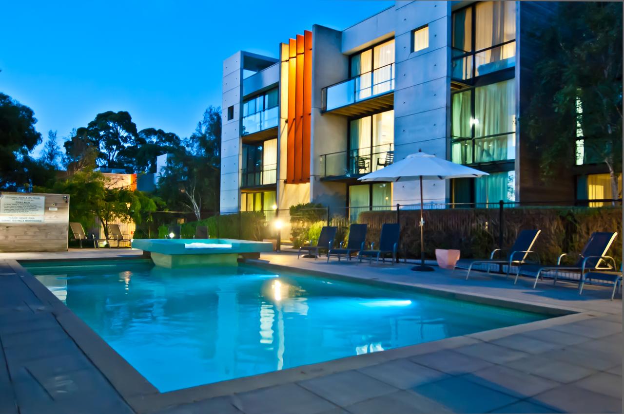 Phillip Island Apartments - New South Wales Tourism 