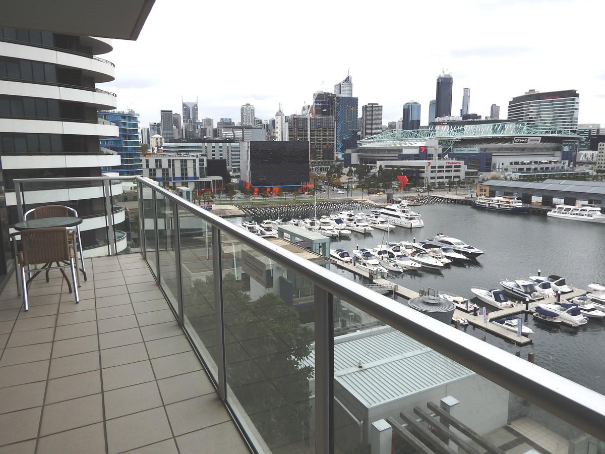 AKOM Docklands - Accommodation Adelaide
