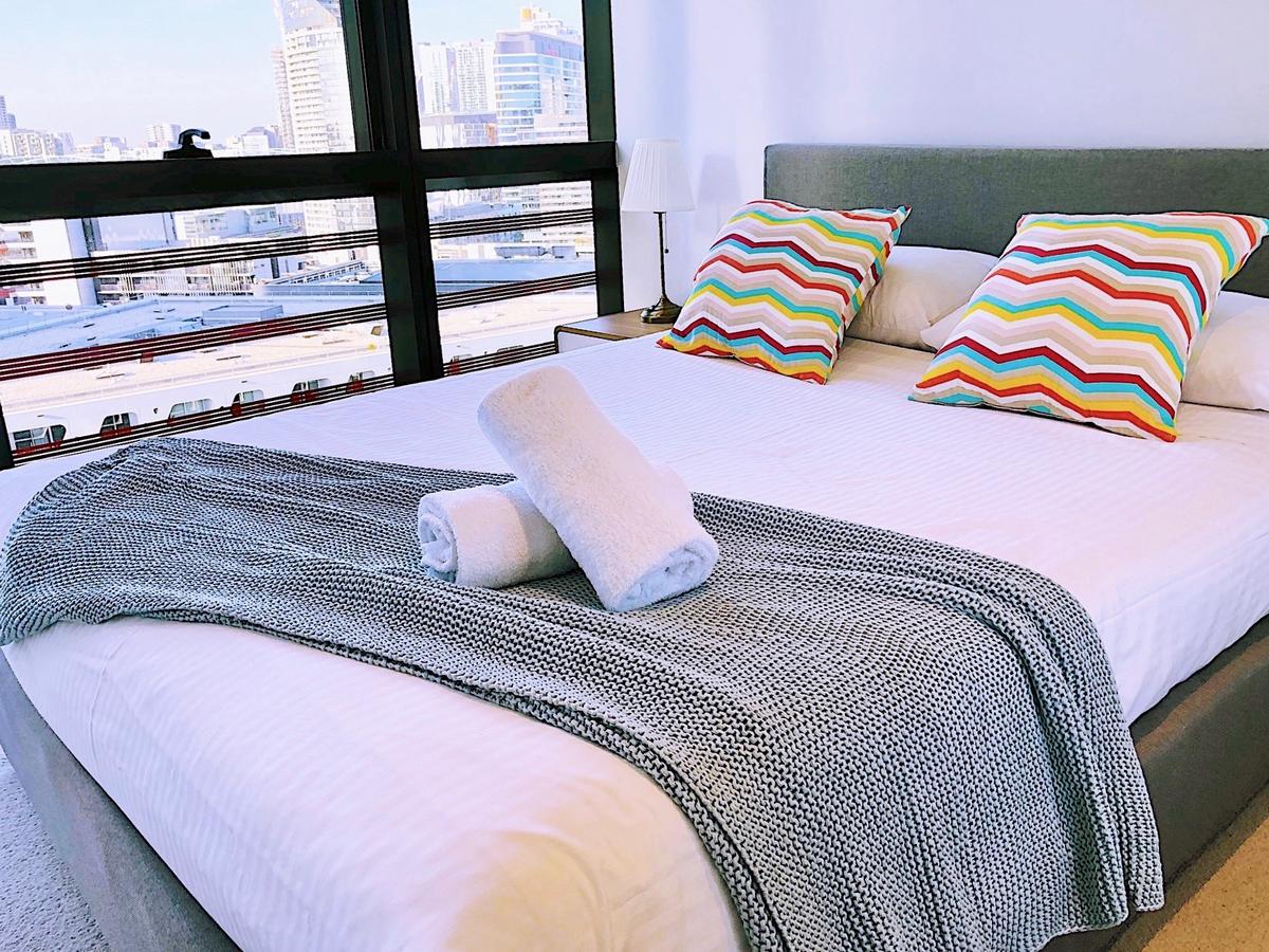 Pride Docklands Waterfront Apartment City View - Accommodation ACT 26