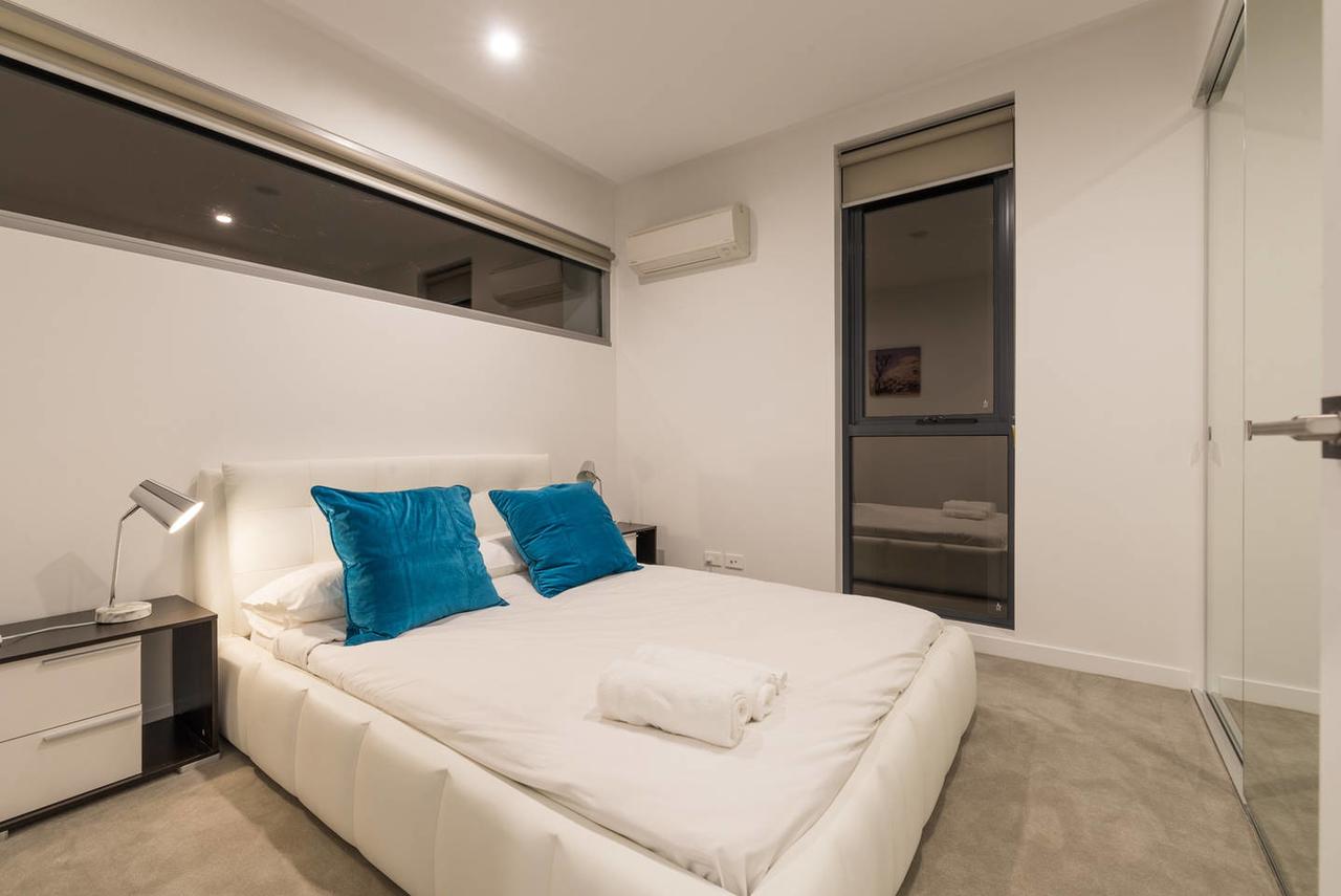 Doncaster Private Collection 2 Bed Townhouse@Pearl - Redcliffe Tourism 8