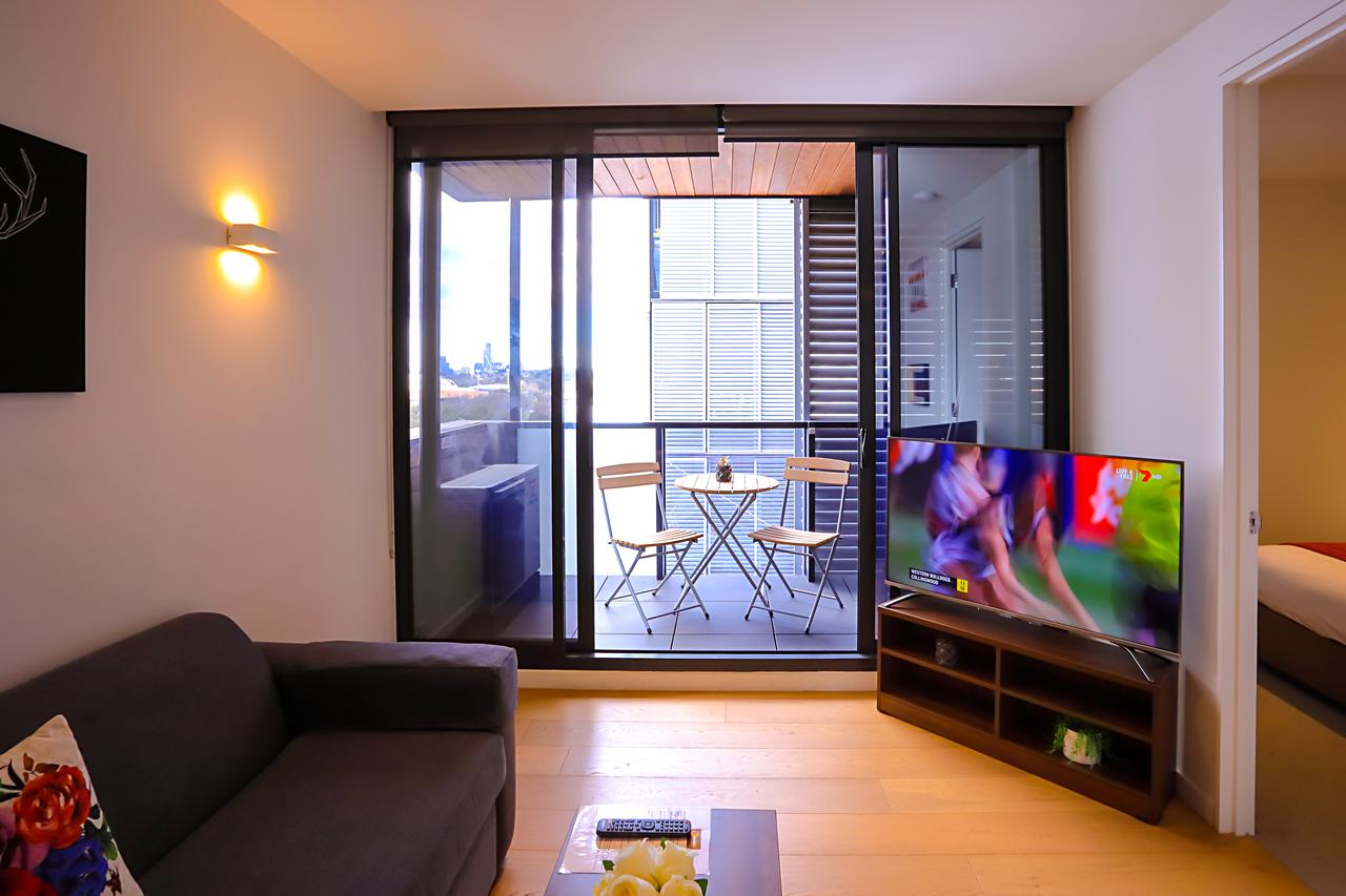 Flinders Street Apartments - thumb 1