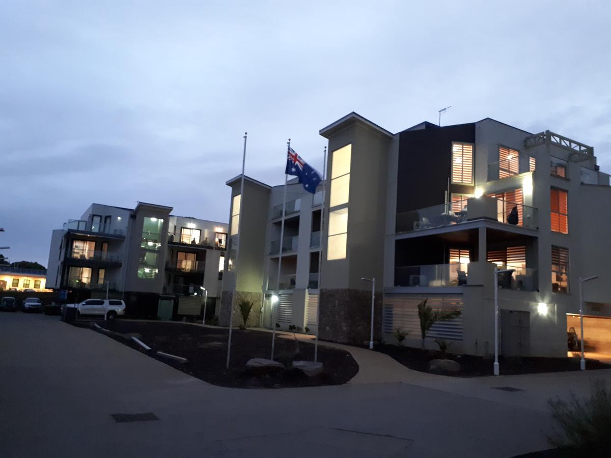 Apartments In Phillip Island Towers - Block C - thumb 15