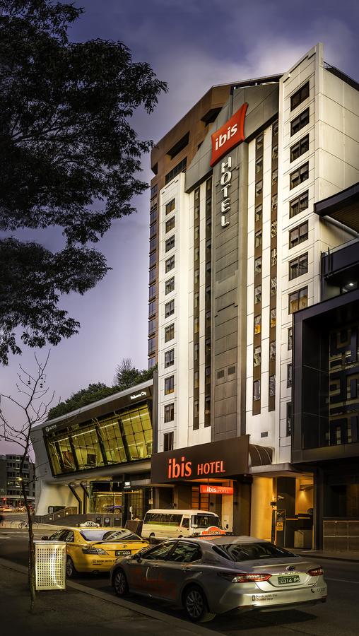 Ibis Melbourne Hotel And Apartments - Melbourne Tourism 2