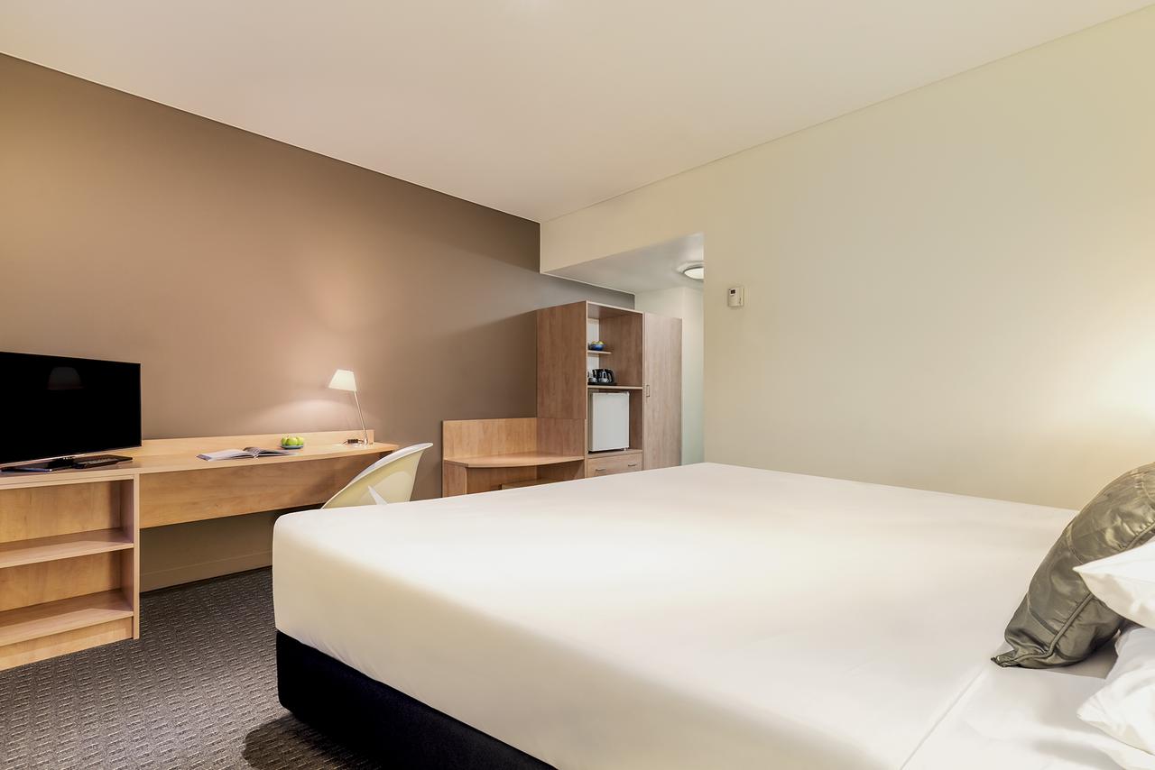 Ibis Melbourne Hotel And Apartments - Melbourne Tourism 6