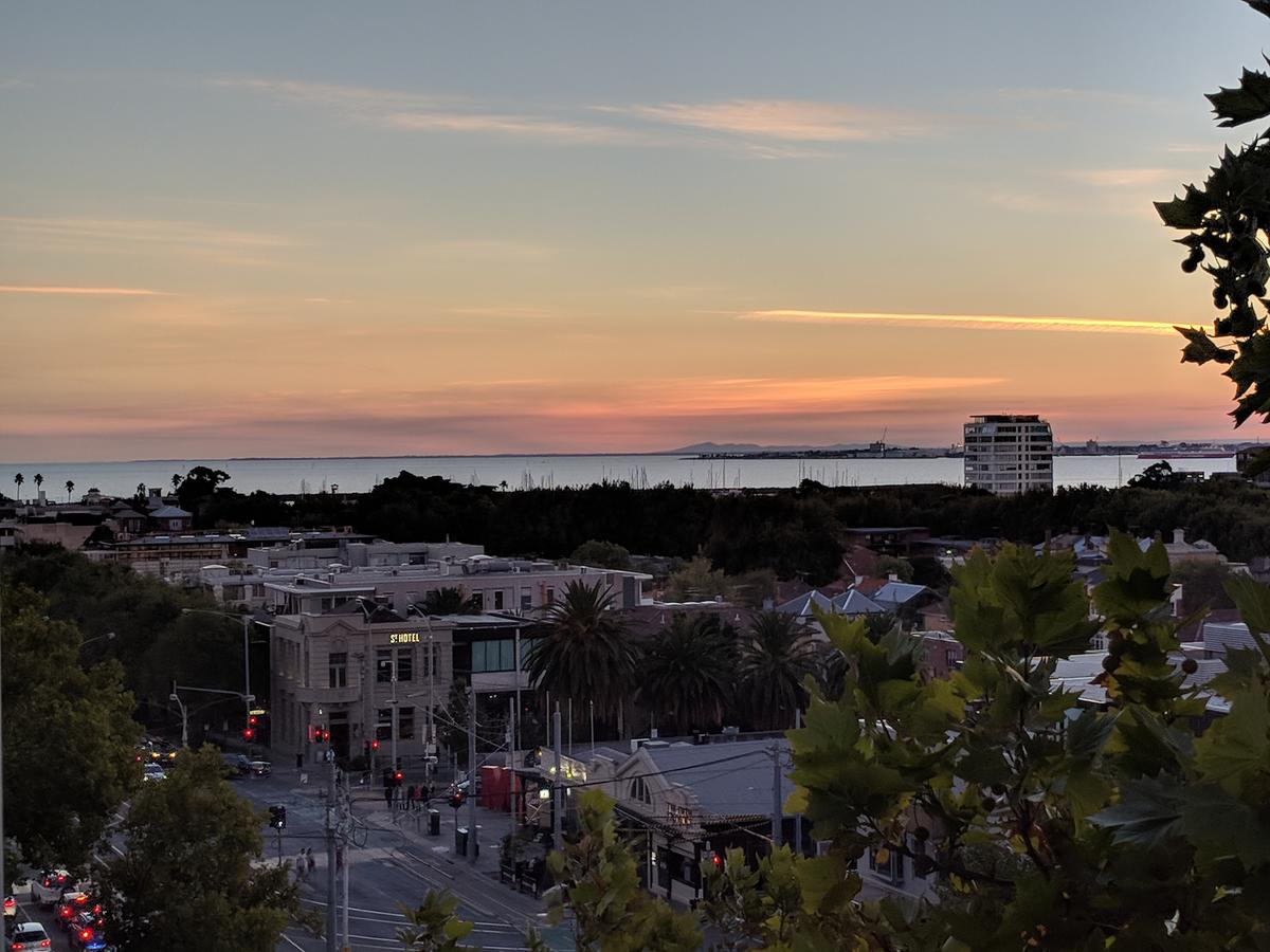 Best View St Kilda 1 BR - Spectacular Sunset Hideaway - Accommodation ACT 21