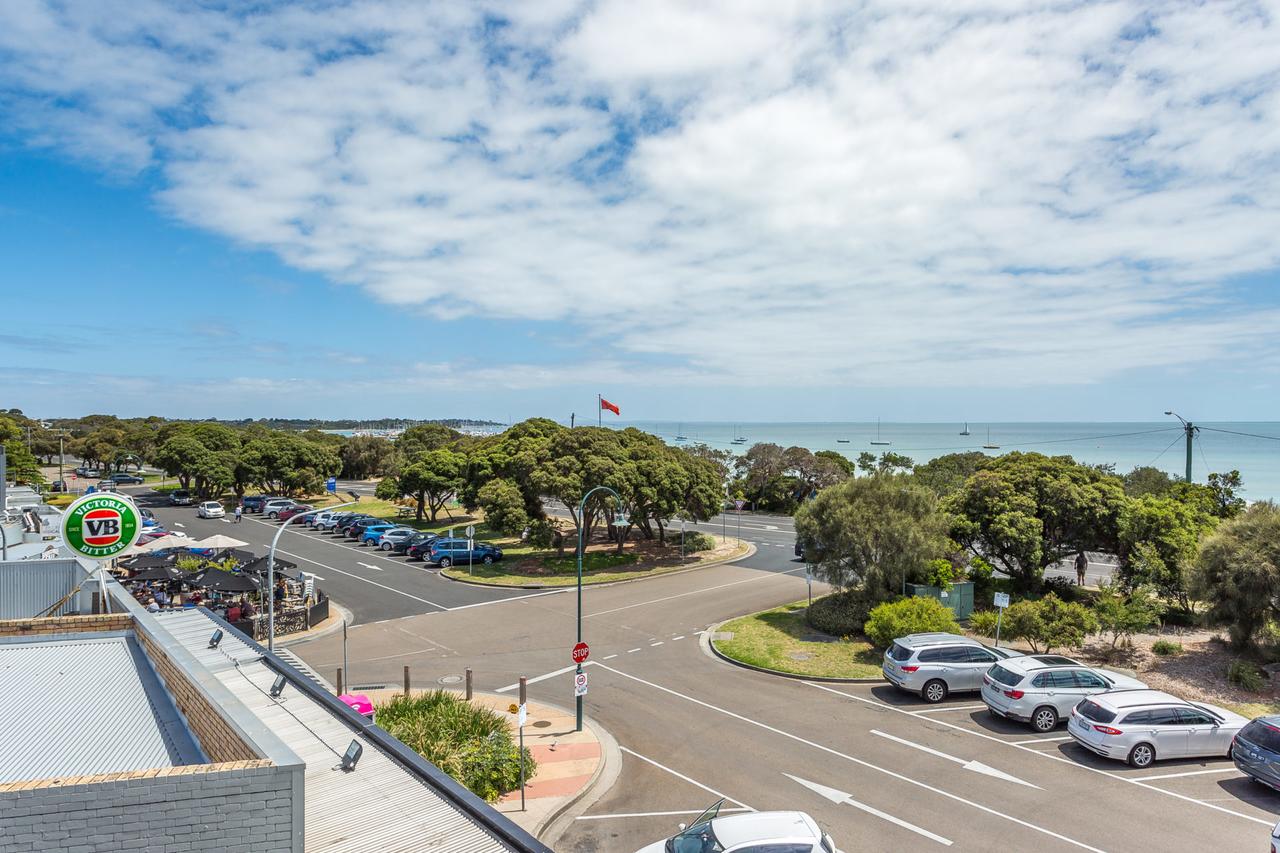 Blairgowrie Apartment 1 - On The Beach - Redcliffe Tourism 7