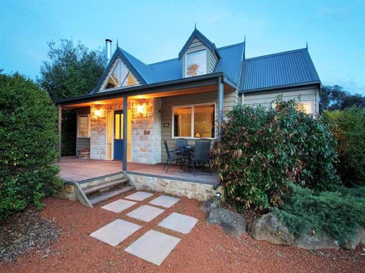 Two Truffles Cottages - Accommodation in Bendigo