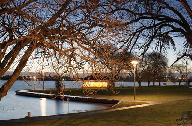 Lake Wendouree Luxury Apartments On Grove - thumb 1