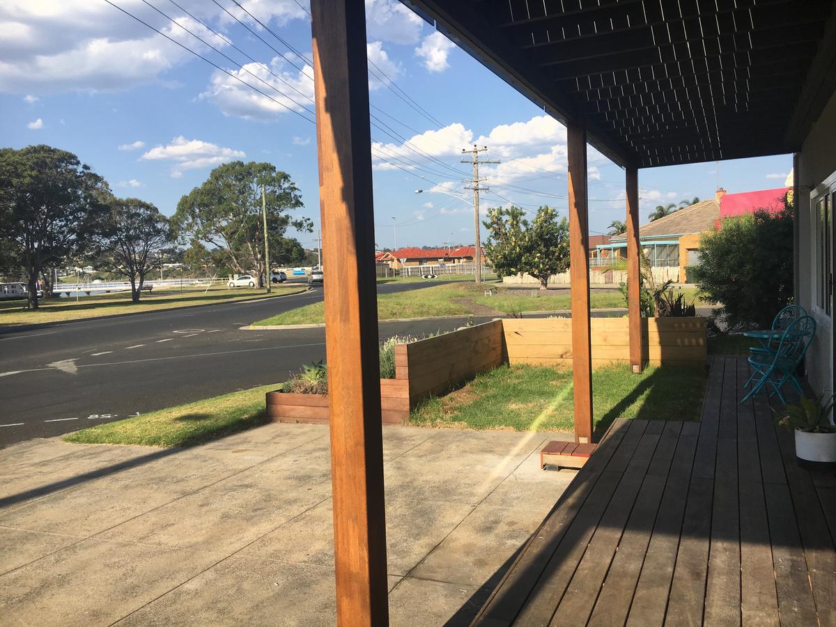The Wheelhouse - 2BR Waterfront Apt In Town - Redcliffe Tourism 18