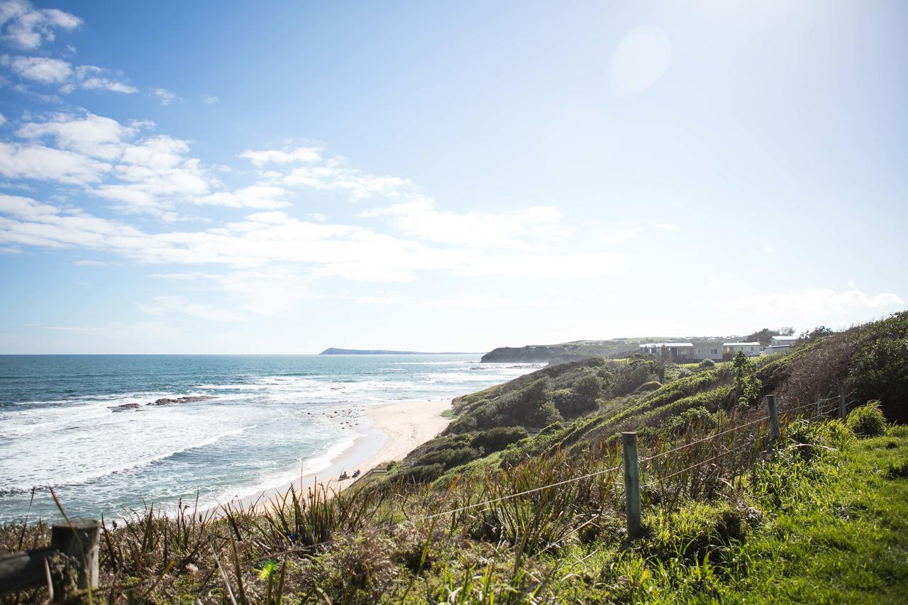 Stunning Waterfront Only 10 Minutes To Phillip Island - Pet Friendly - thumb 17