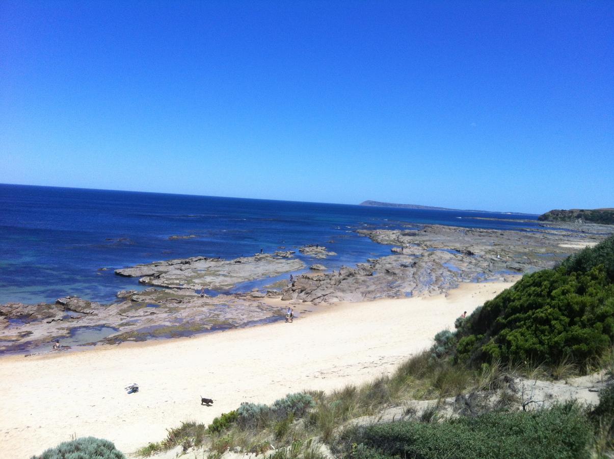 Stunning Waterfront Only 10 Minutes To Phillip Island - Pet Friendly - thumb 28