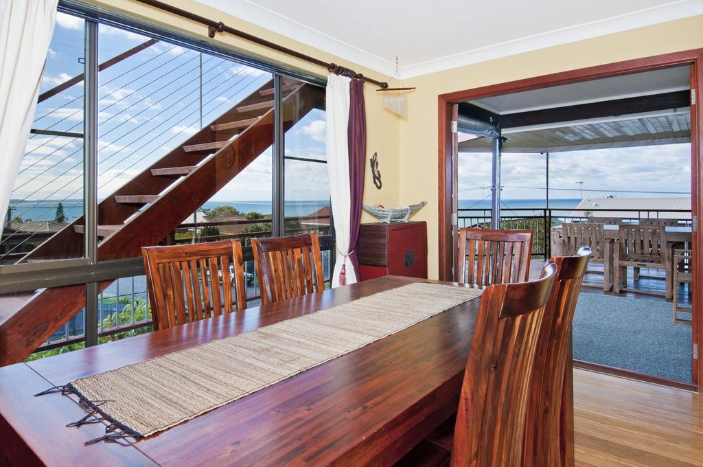 THE BOARDROOM ON BANKSIA - 11 Banksia Ave Bonny Hills - thumb 2