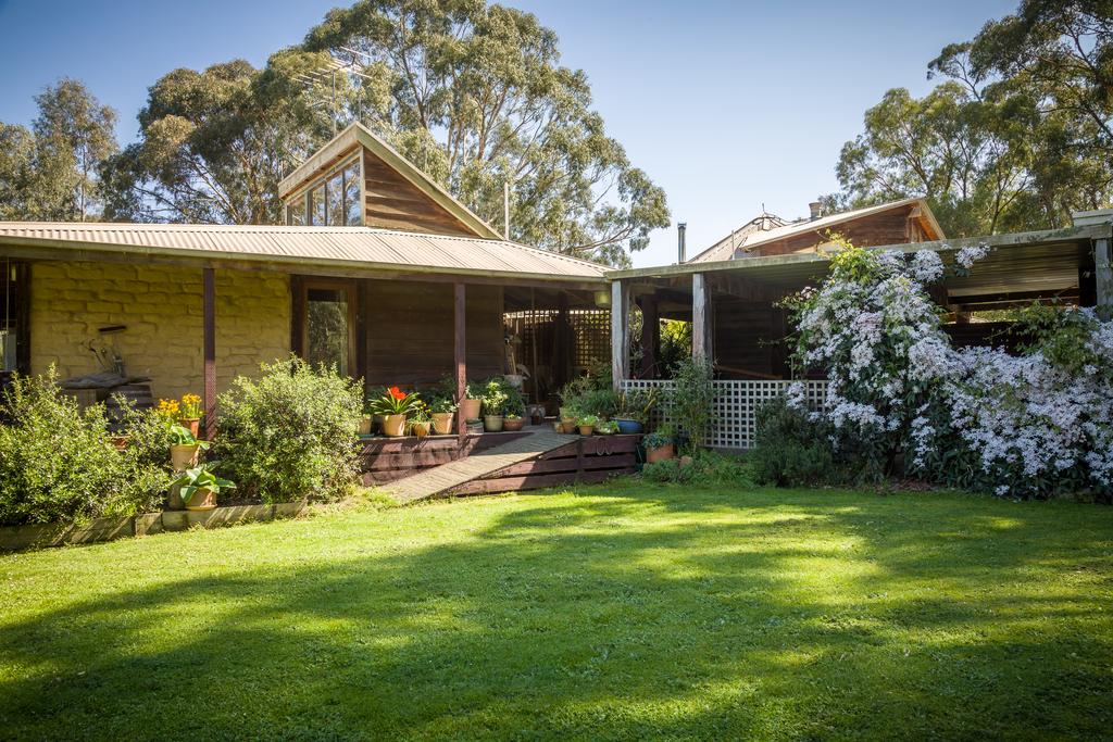 The Burrow At Wombat Bend - Accommodation BNB 2