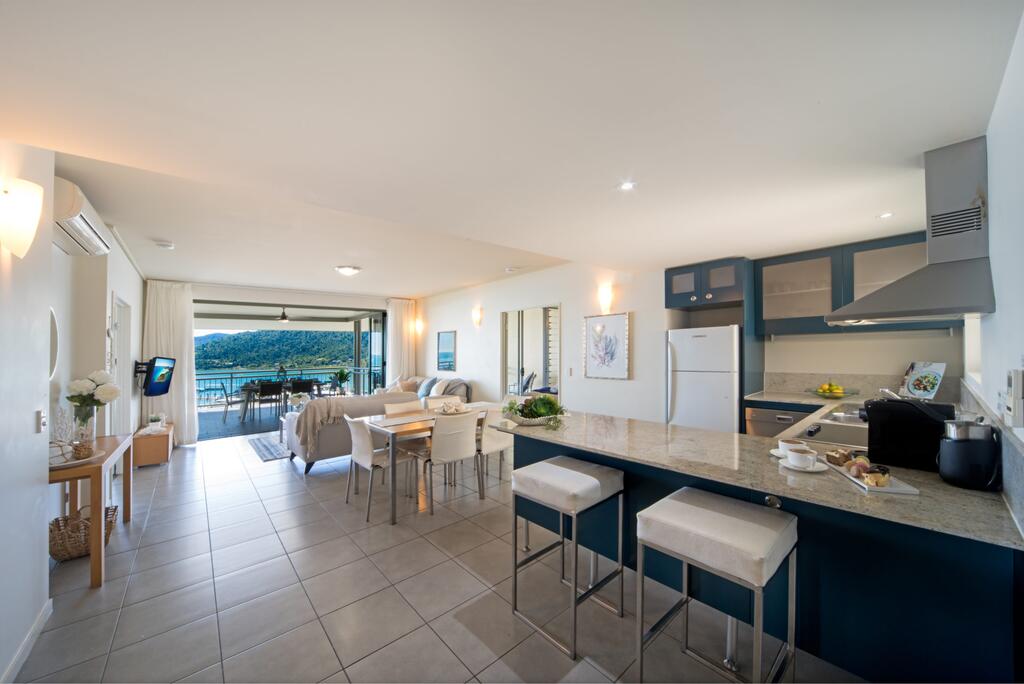 The Hamptons On Airlie - Whitsundays Tourism 1