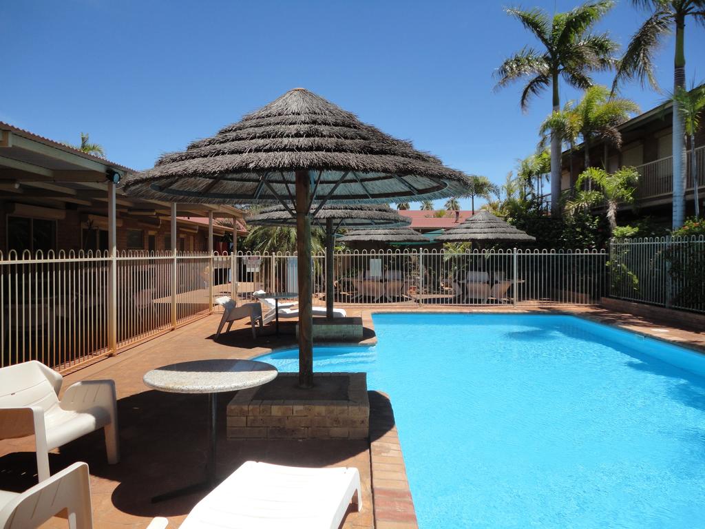 The Lodge Motel - Accommodation Airlie Beach