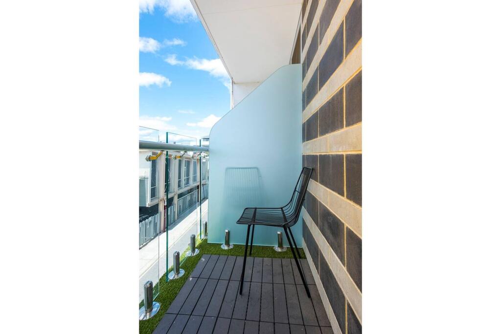 The Nest - Spacious Studio On Newcastle St With Roof Terrace - thumb 1