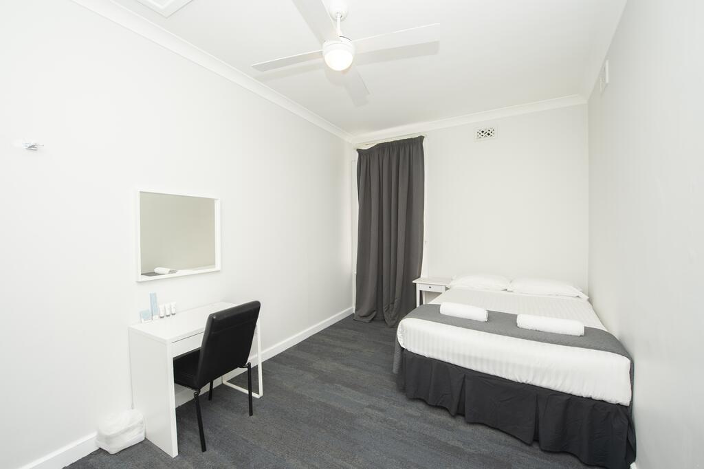The Parade Hotel - Accommodation Fremantle 3