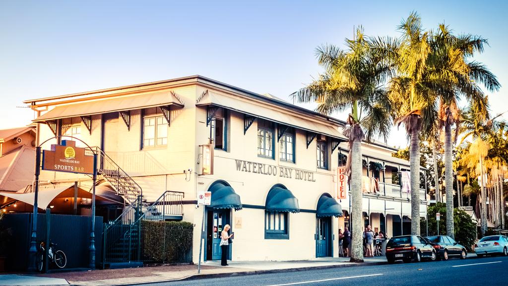 The Waterloo Bay Hotel - Accommodation Airlie Beach