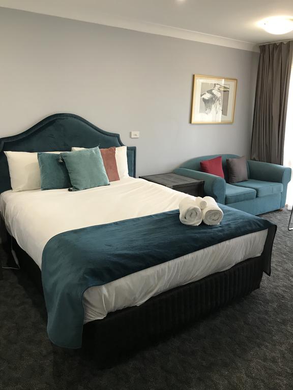 Town  Country Motor Inn - New South Wales Tourism 