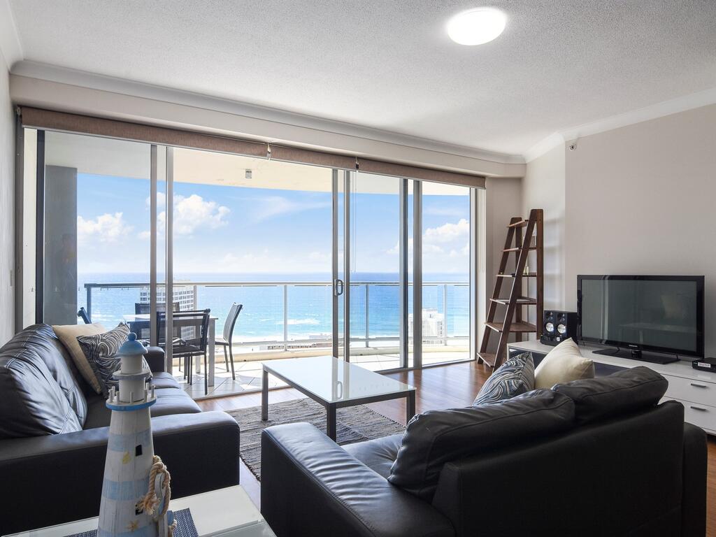 Towers Of Chevron - Private Apartments - Accommodation in Surfers Paradise 1