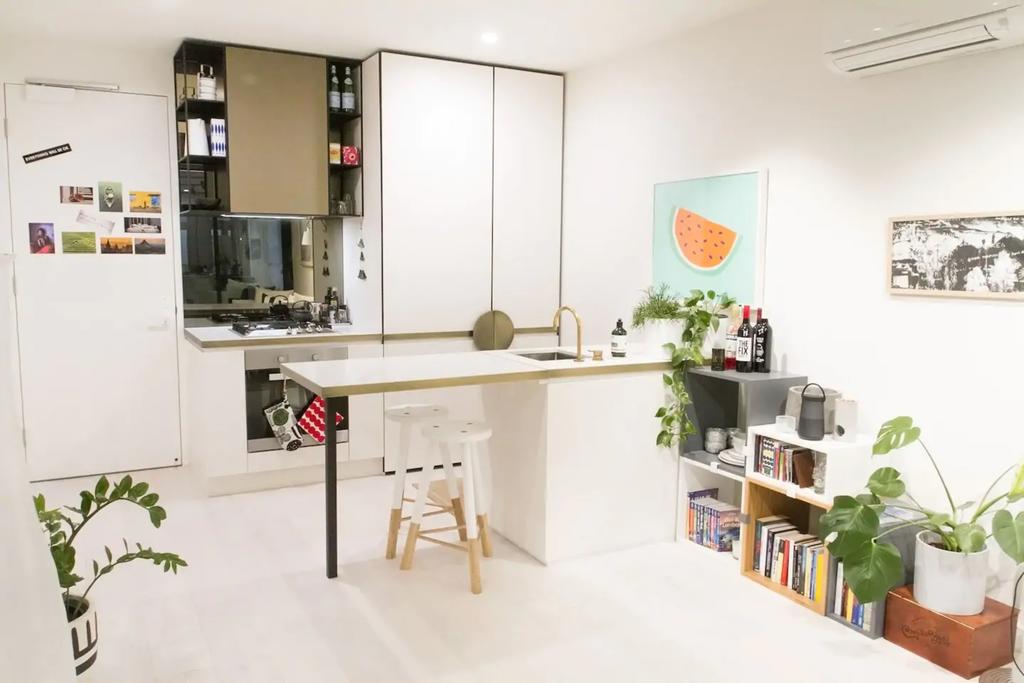 Trendy 1 Bedroom Apartment In The Heart Of Collingwood - thumb 1