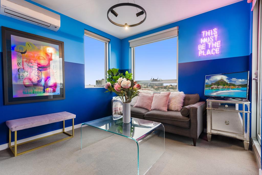 Trendy And Central One Bed Apartment With Views - South Australia Travel