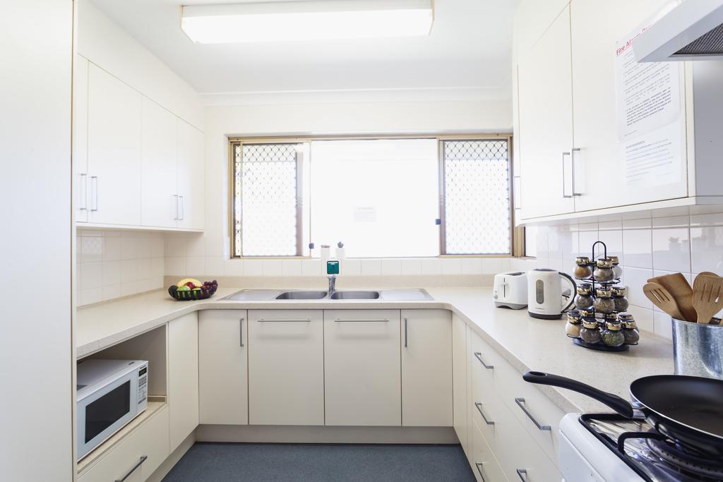 Vickery House 8 Bedroom Flat - Accommodation Airlie Beach