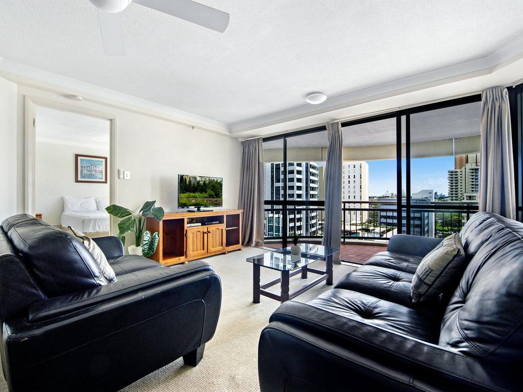 Victoria Square Apartments In The Heart Of Broadbe - thumb 0