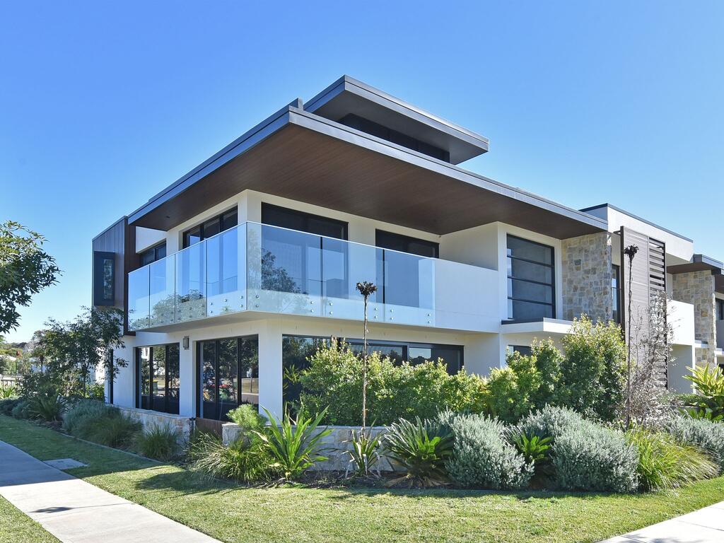 Villa Sorrento Waterside at Trinity Point - Accommodation Adelaide