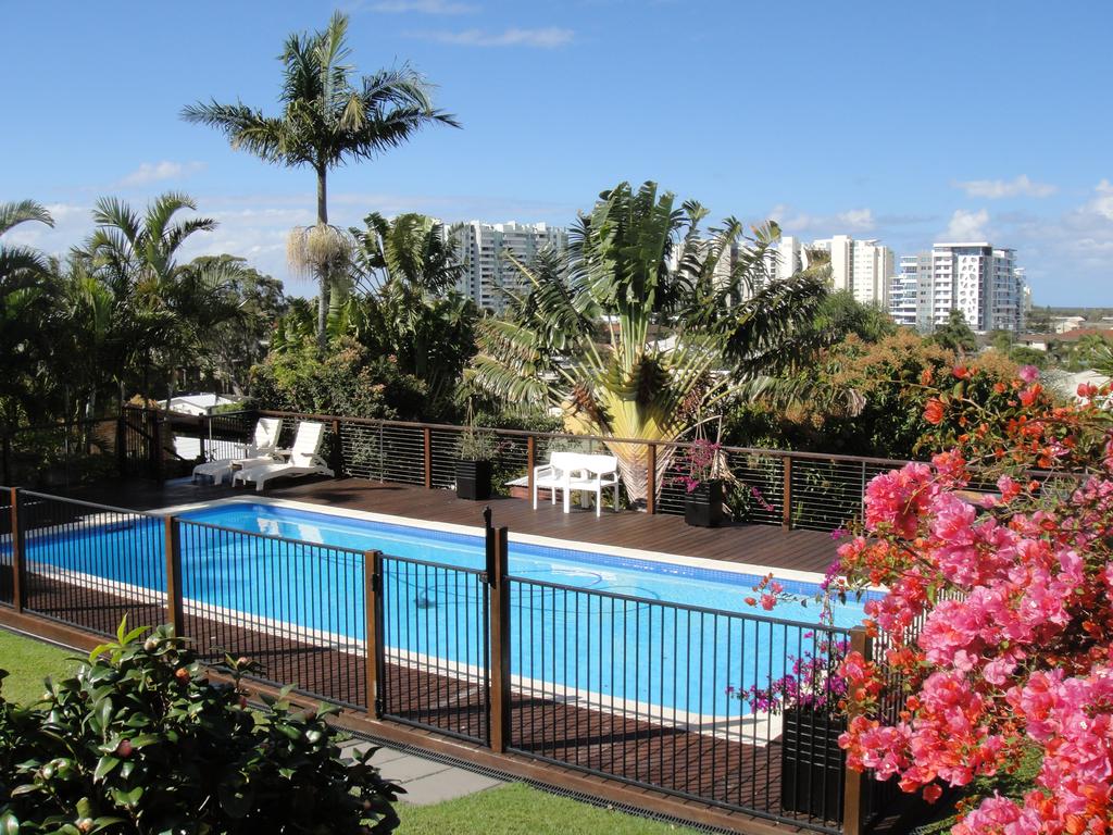Villa with Views  Pool - Accommodation Airlie Beach