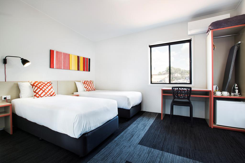 Villawood Hotel - Accommodation Fremantle 2
