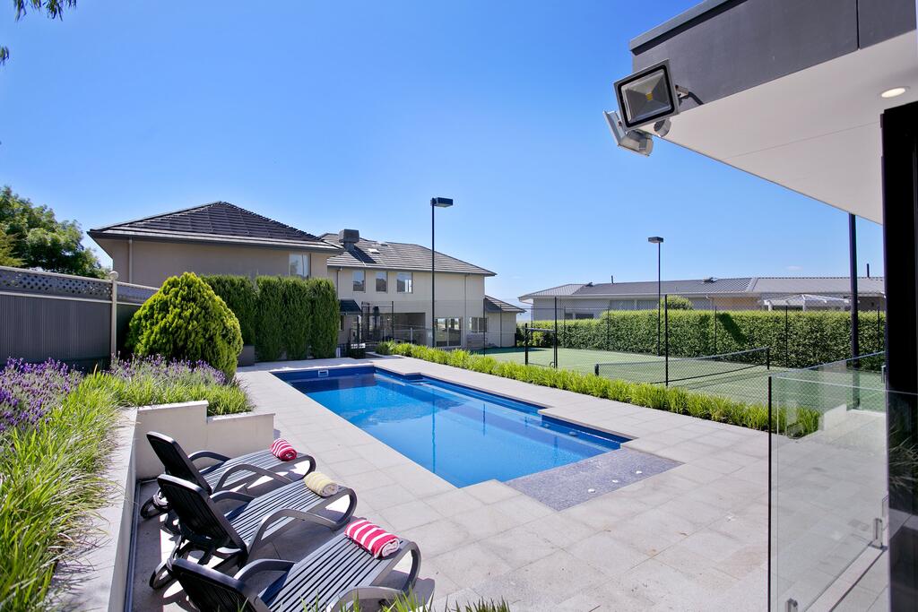 Vue De La Mer Luxury Family Retreat With Tennis Court, Pool, Spa, Water Views - thumb 0