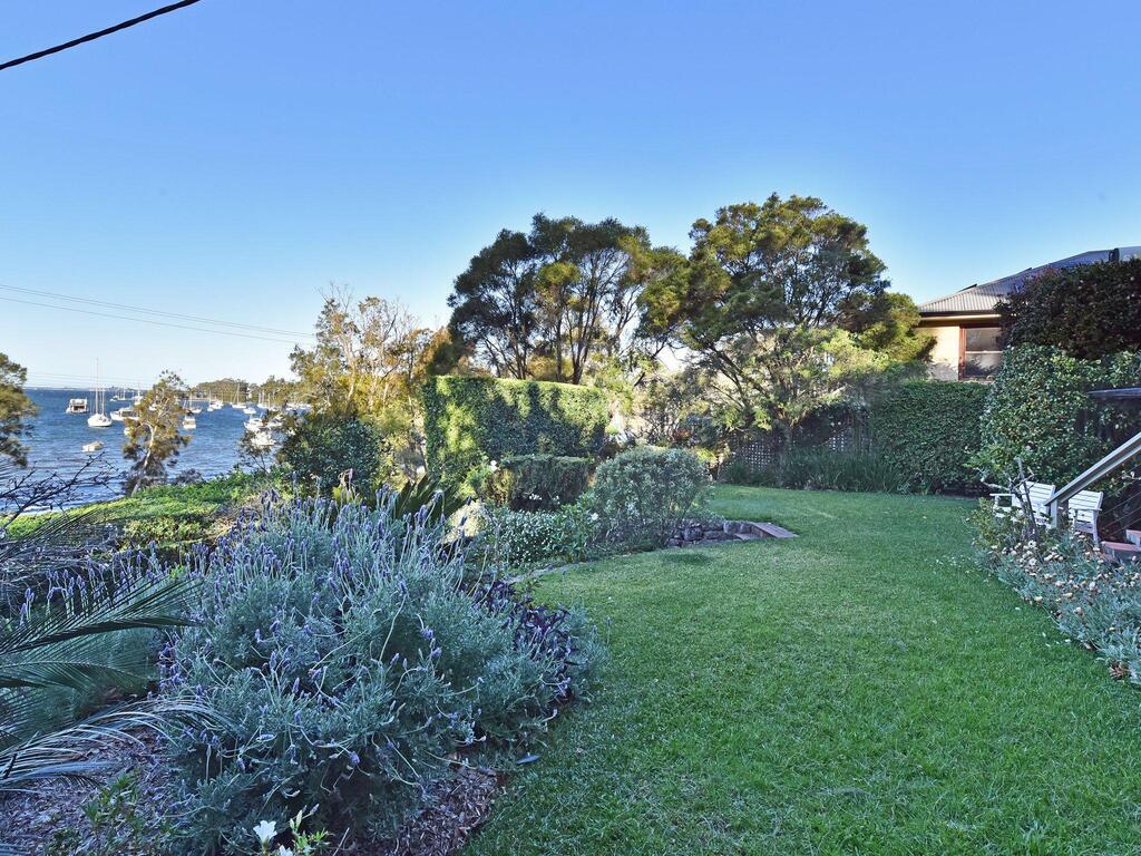 Wangi Waterfront Delight Estate - Waterfront Reserve Home - thumb 3