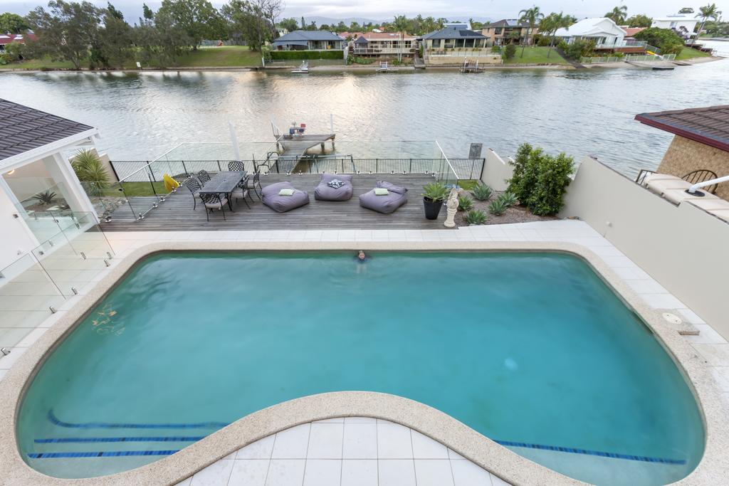 Waterfront Entertainer - Accommodation Daintree