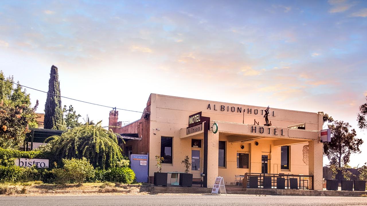 Albion Hotel and Motel Castlemaine - QLD Tourism