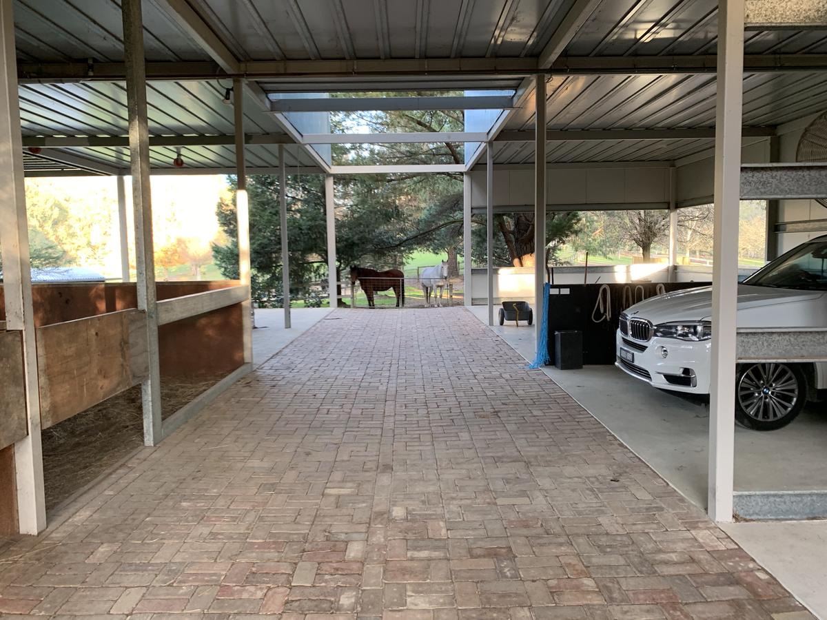 Kangaroo Manor - Yarra Valley Accommodation 1
