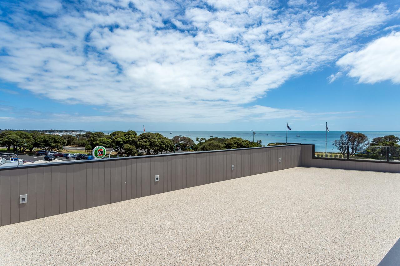 Blairgowrie Apartment 2 - On The Beach - Accommodation ACT 12
