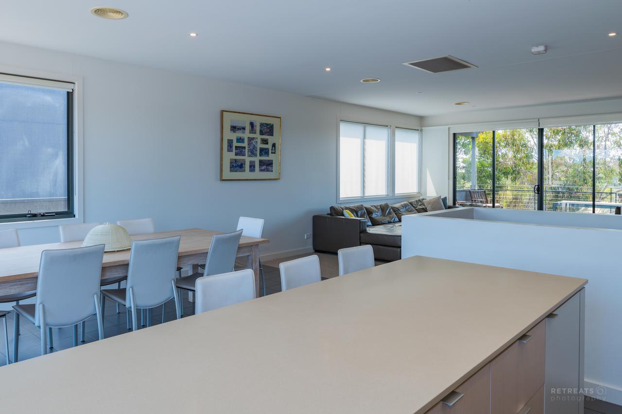 1 Sunset Place - Redcliffe Tourism 6