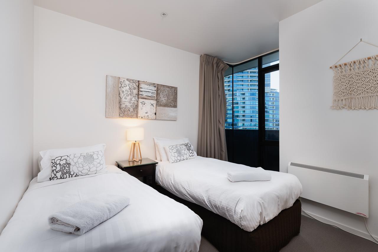 Dockland Kings Lucky 805 - Accommodation ACT 8