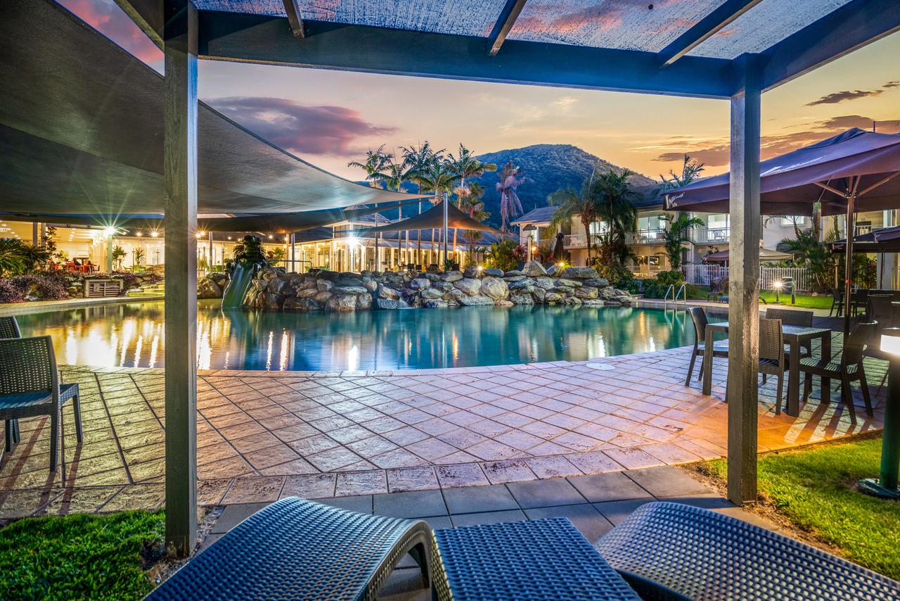 Hotel Grand Chancellor Palm Cove - QLD Tourism
