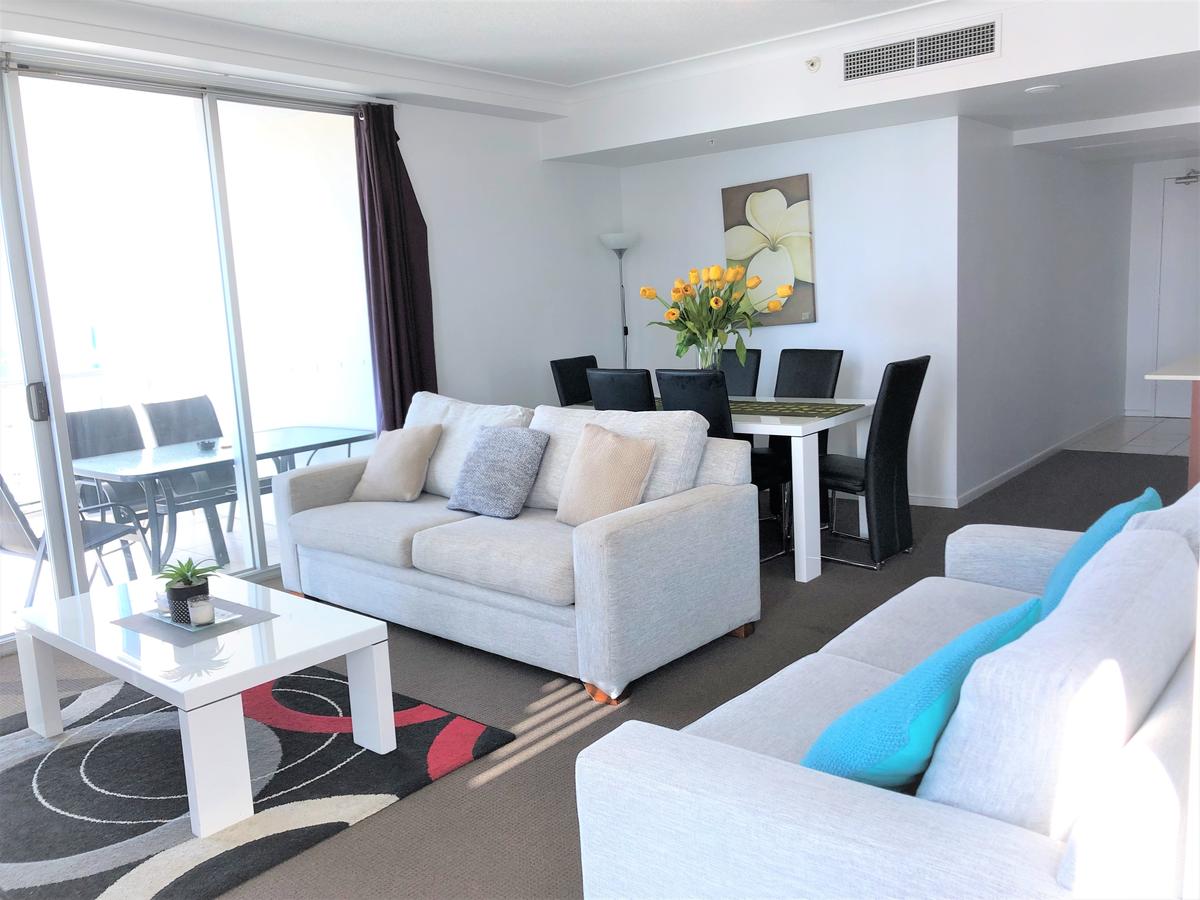 Beach Stay - Ocean & Riverview Resort Chevron Renaissance Central Surfers Paradise - Accommodation ACT 18