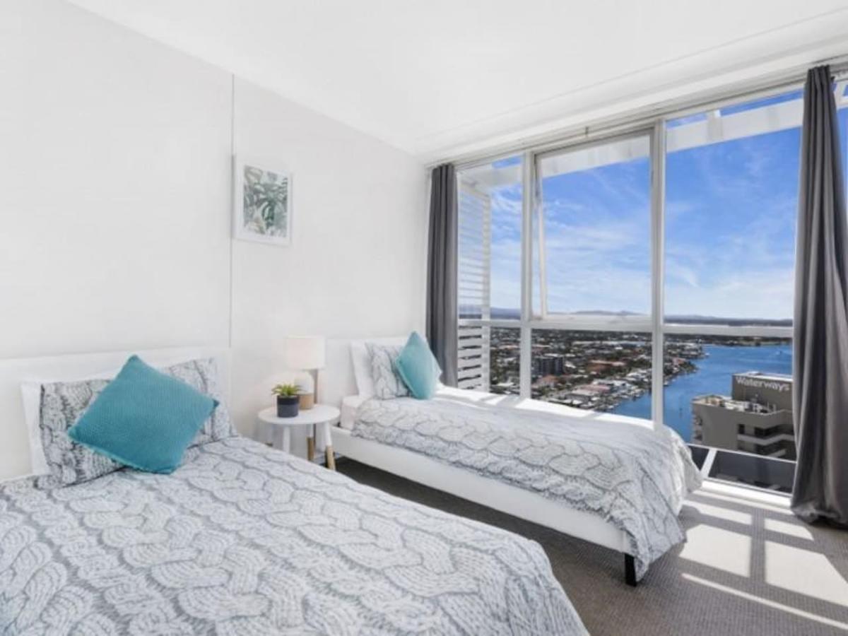 Beach Stay - Ocean & Riverview Resort Chevron Renaissance Central Surfers Paradise - Accommodation ACT 2