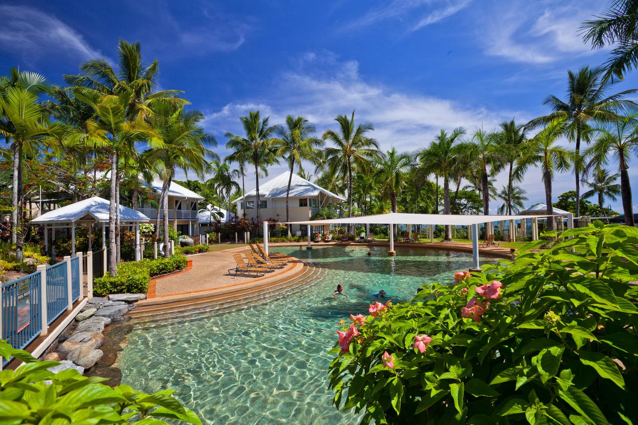 Coral Sands Beachfront Resort - thumb 1