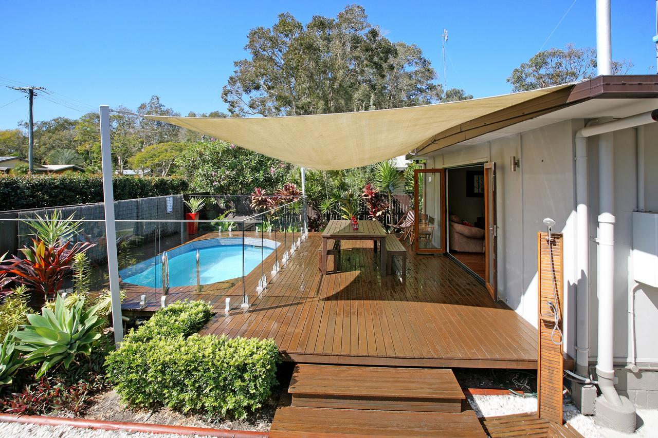 Beach House on Jones Parade Central Coolum Beach - Accommodation Redcliffe